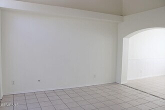 815 Saguaro Park Ct in El Paso, TX - Building Photo - Building Photo