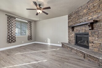 5344 W Los Flores St in Meridian, ID - Building Photo - Building Photo