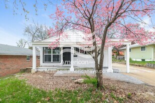 480 Kirkwall Dr in St. Louis, MO - Building Photo