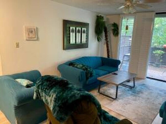 5137 Shelter Creek Ln in San Bruno, CA - Building Photo - Building Photo