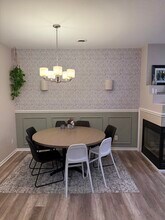 11190 204th St W in Lakeville, MN - Building Photo - Building Photo