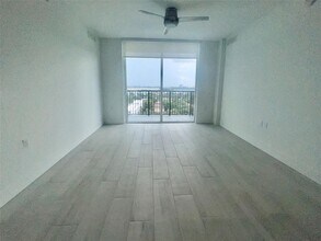 601 E Dania Beach Blvd, Unit 817 in Dania Beach, FL - Building Photo - Building Photo