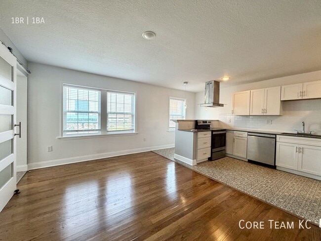property at 1901 Olathe Blvd