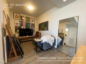 385 Winston Rd in Grimsby, ON - Building Photo - Building Photo