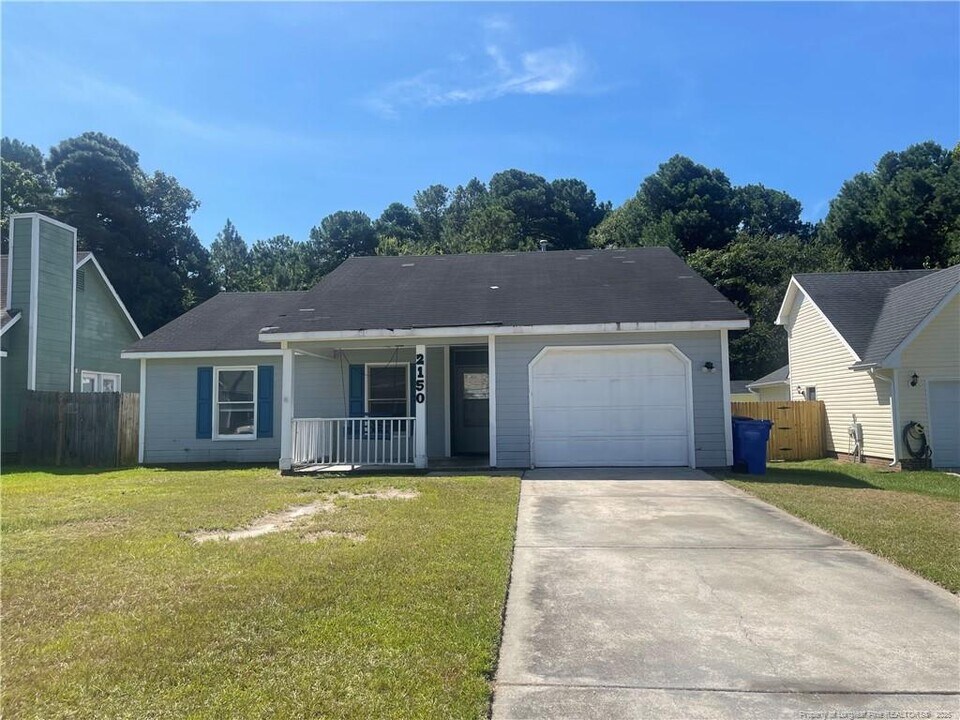 2150 Skyview Dr in Fayetteville, NC - Building Photo