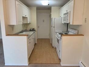 45 Jefferson Rd in Branford, CT - Building Photo - Building Photo