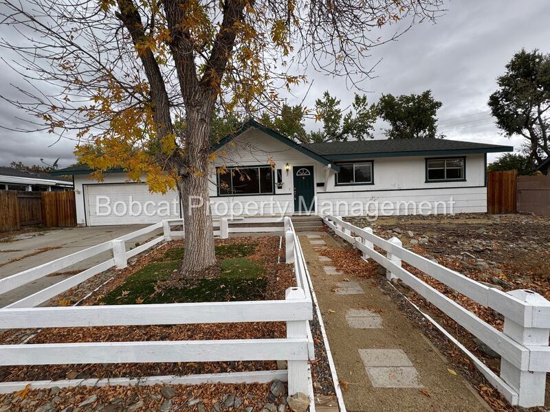 2000 Marie Dr in Carson City, NV - Building Photo