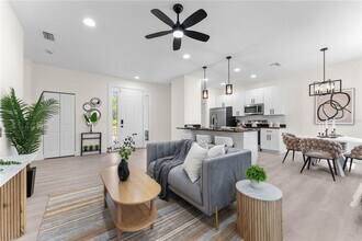 2503 Dumont Ln in North Port, FL - Building Photo - Building Photo