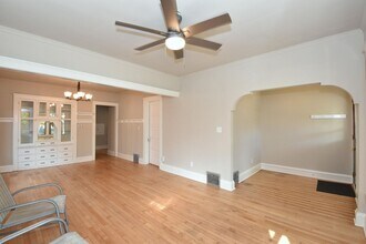 1567 S 77th St in West Allis, WI - Building Photo - Building Photo