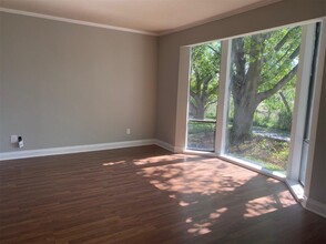189 World of Tennis Sq in Lakeway, TX - Building Photo - Building Photo