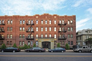2516 Bedford Ave in Brooklyn, NY - Building Photo
