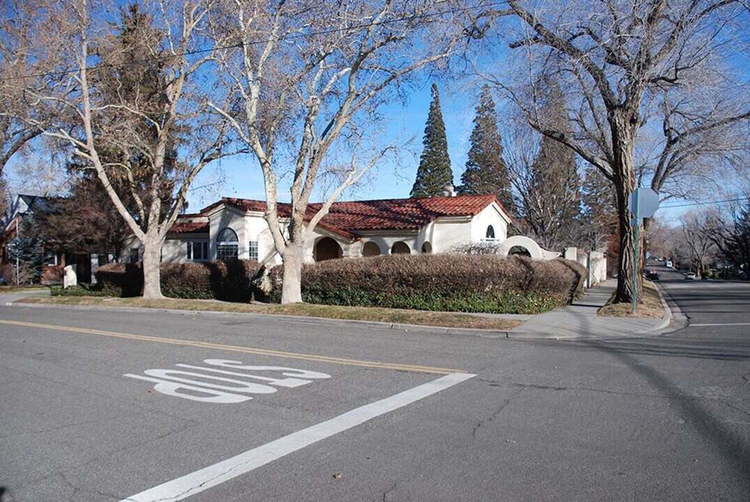 50 Bret Harte Ave in Reno, NV - Building Photo