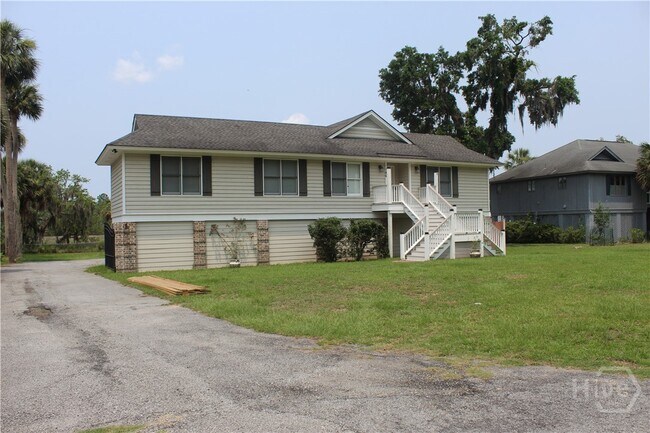 property at 146 Lincoln Cir