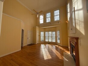 282 Walt Whitman Ave in Newport News, VA - Building Photo - Building Photo