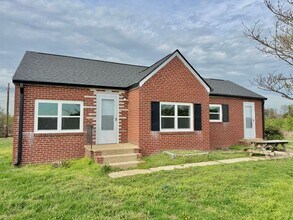 2288 Hungarytown Rd in Blackstone, VA - Building Photo - Building Photo