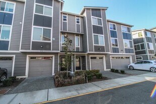 3312 156th St SW in Lynnwood, WA - Building Photo
