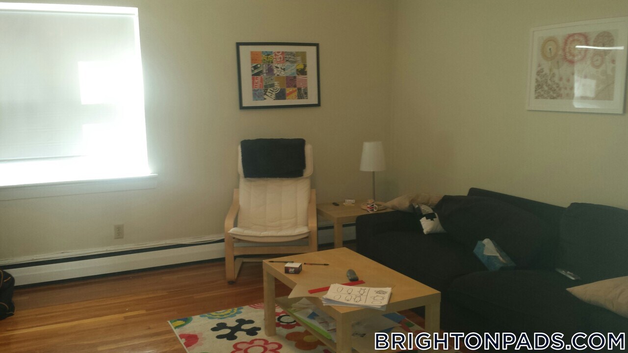 67 Chiswick Rd in Boston, MA - Building Photo