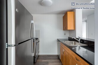 229 Chrystie St in New York, NY - Building Photo - Building Photo