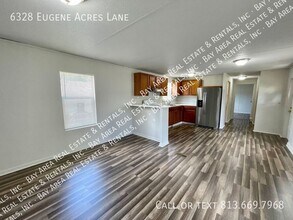 6328 Eugene Acres Ln in Gibsonton, FL - Building Photo - Building Photo