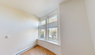 Washington Plaza Apartments in Appleton, WI - Building Photo - Building Photo