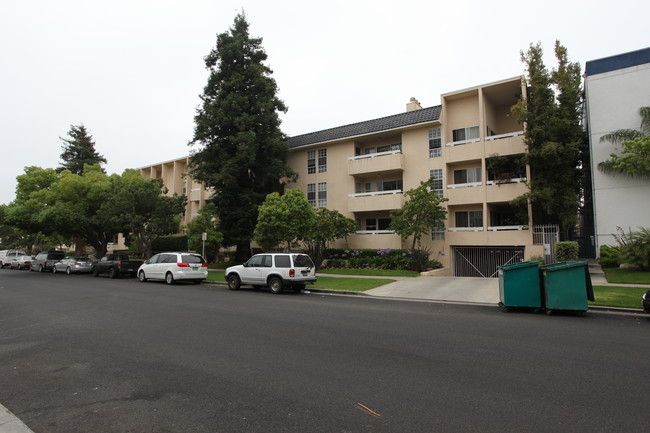 Santa Monica Euclid Plaza in Santa Monica, CA - Building Photo - Building Photo