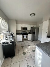 7370 E Florida Ave in Denver, CO - Foto de edificio - Building Photo