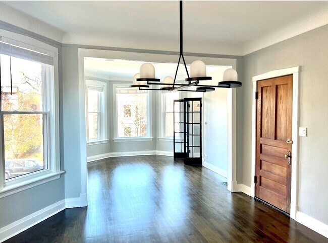 2447 N Mozart St in Chicago, IL - Building Photo - Building Photo