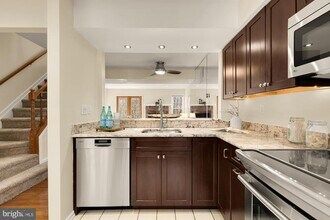 2038 Derby Ridge Ln in Silver Spring, MD - Building Photo - Building Photo