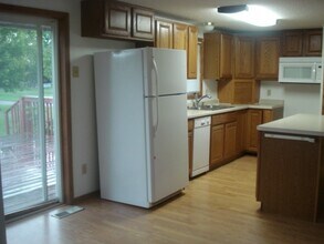 22968 160th St NE in New London, MN - Building Photo - Building Photo