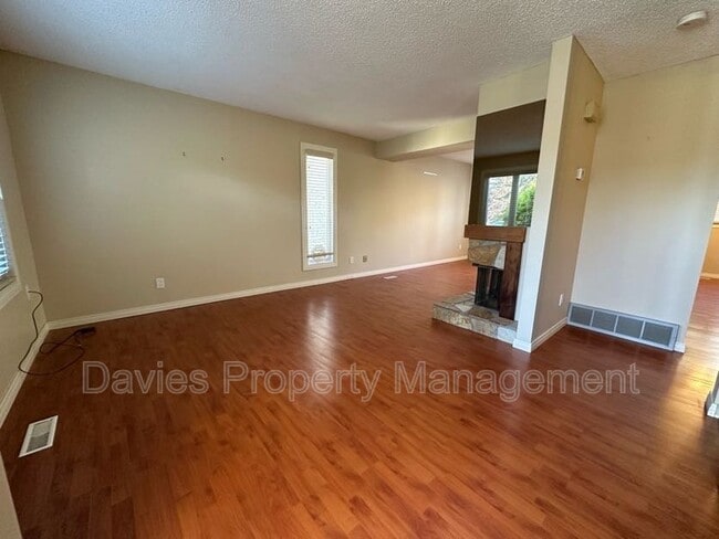 11111-11126 26 Ave NW in Edmonton, AB - Building Photo - Building Photo