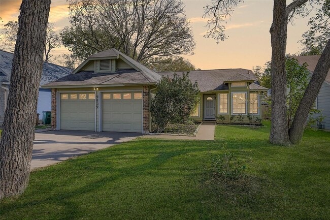 9839 Briar Ridge Dr in Austin, TX - Foto de edificio - Building Photo
