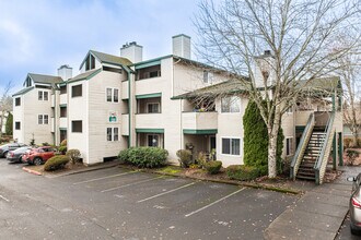 Mountain Meadows in Troutdale, OR - Building Photo - Building Photo