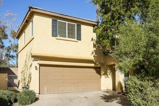 8204 W Wildwood Glen Dr in Las Vegas, NV - Building Photo