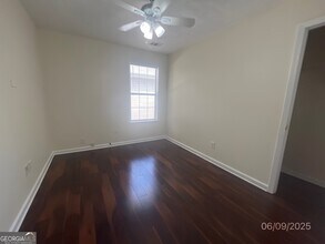 80 Autumn Way in Covington, GA - Building Photo - Building Photo