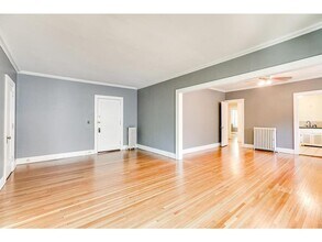 3331 Emerson Ave S in Minneapolis, MN - Building Photo - Building Photo