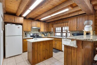 2712 Tirol Dr, Unit 3008 in Frazier Park, CA - Foto de edificio - Building Photo