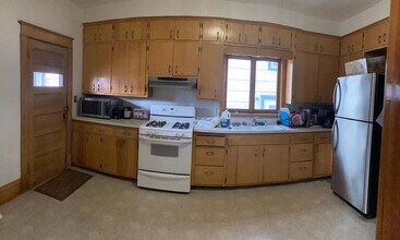 1478 Van Buren Ave in St. Paul, MN - Building Photo - Building Photo