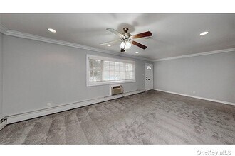 74 Irving Ave-Unit -I74 in Deer Park, NY - Building Photo - Building Photo