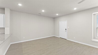 3716 Paradise Way in Sherman, TX - Foto de edificio - Building Photo