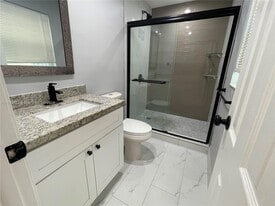 11940 NW 29th St in Sunrise, FL - Building Photo