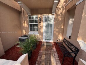 413 SW 147th Ave in Pembroke Pines, FL - Building Photo - Building Photo