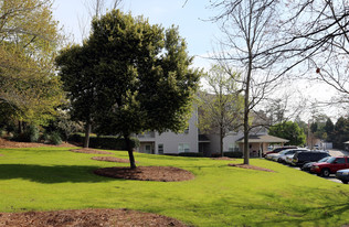 Holiday Columbia Pines in Columbia, SC - Foto de edificio - Building Photo