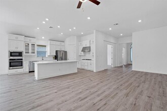 5312 Cornetto Bluffs in Round Rock, TX - Foto de edificio - Building Photo