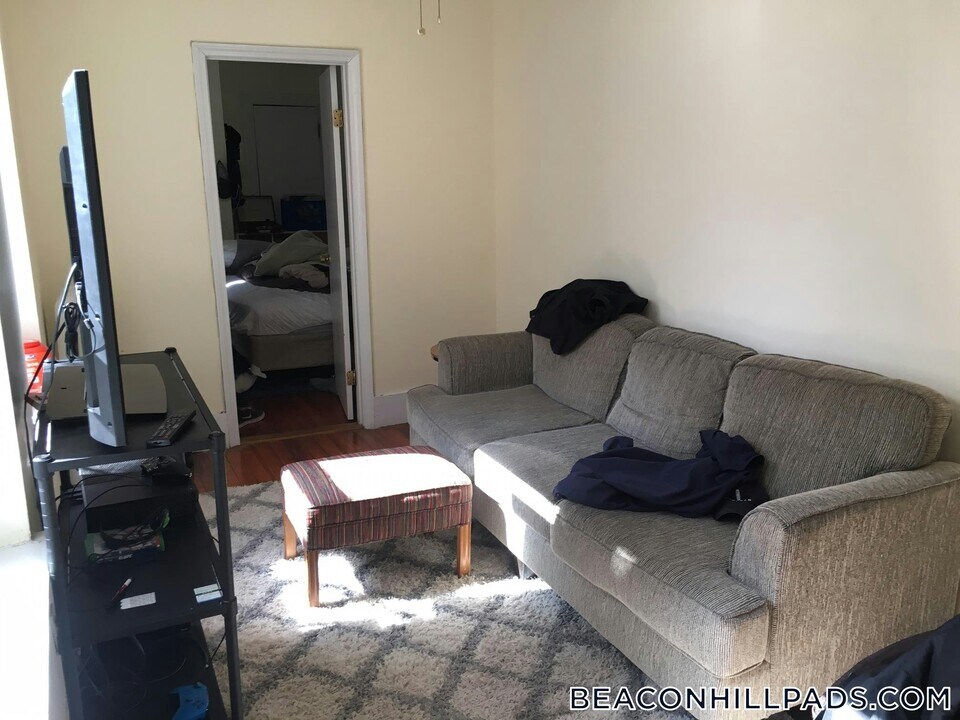 70 Joy St in Boston, MA - Building Photo