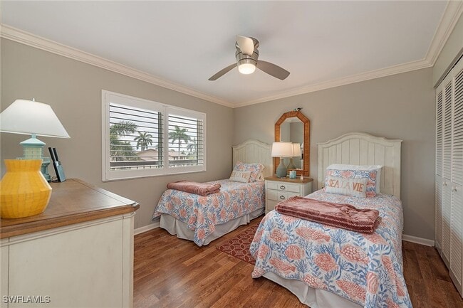 property at 750 W Elkcam Cir