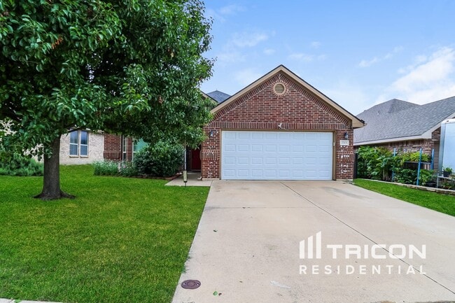 2213 Wakecrest Dr