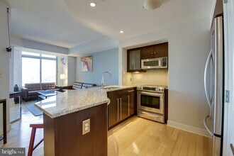 675 President St in Baltimore, MD - Building Photo - Building Photo