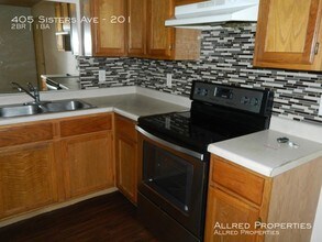 405 Sisters Ave in Springdale, AR - Building Photo - Building Photo