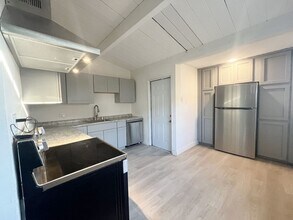 3965 Newton Ave in San Diego, CA - Building Photo - Building Photo