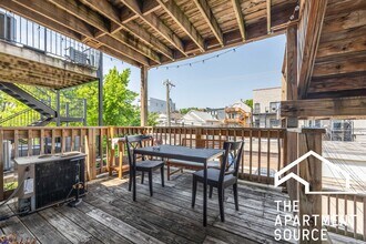 918 N Paulina St, Unit 2F in Chicago, IL - Building Photo - Building Photo